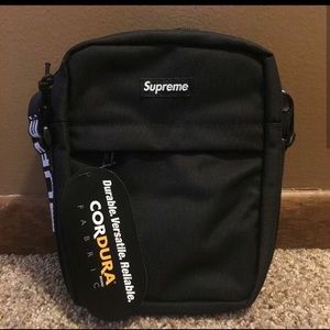 Brand New Supreme Shoulder bag ss18